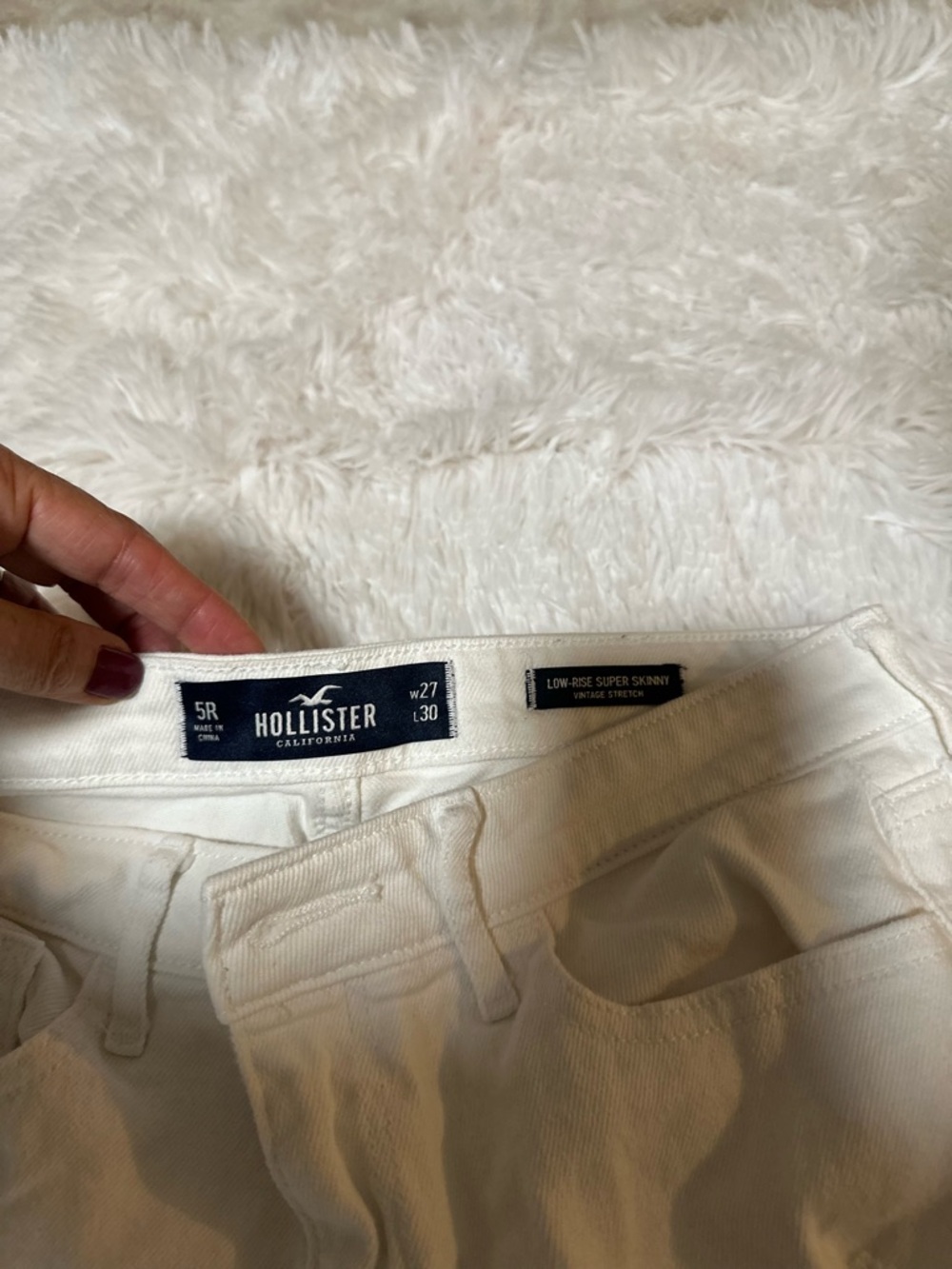 Hollister White Low-Rise Skinny Jeans